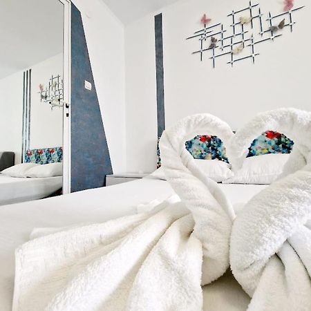 Ares Hotel Constanta Bagian luar foto