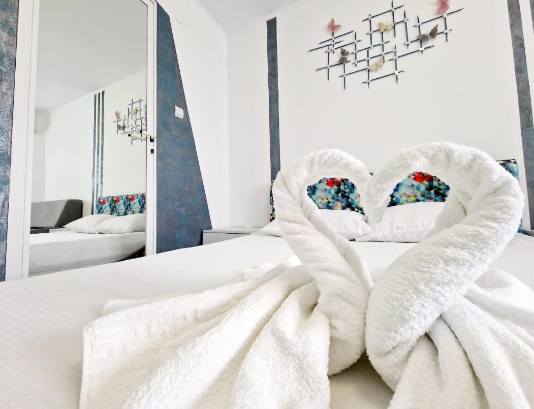 Ares Hotel Constanta Bagian luar foto