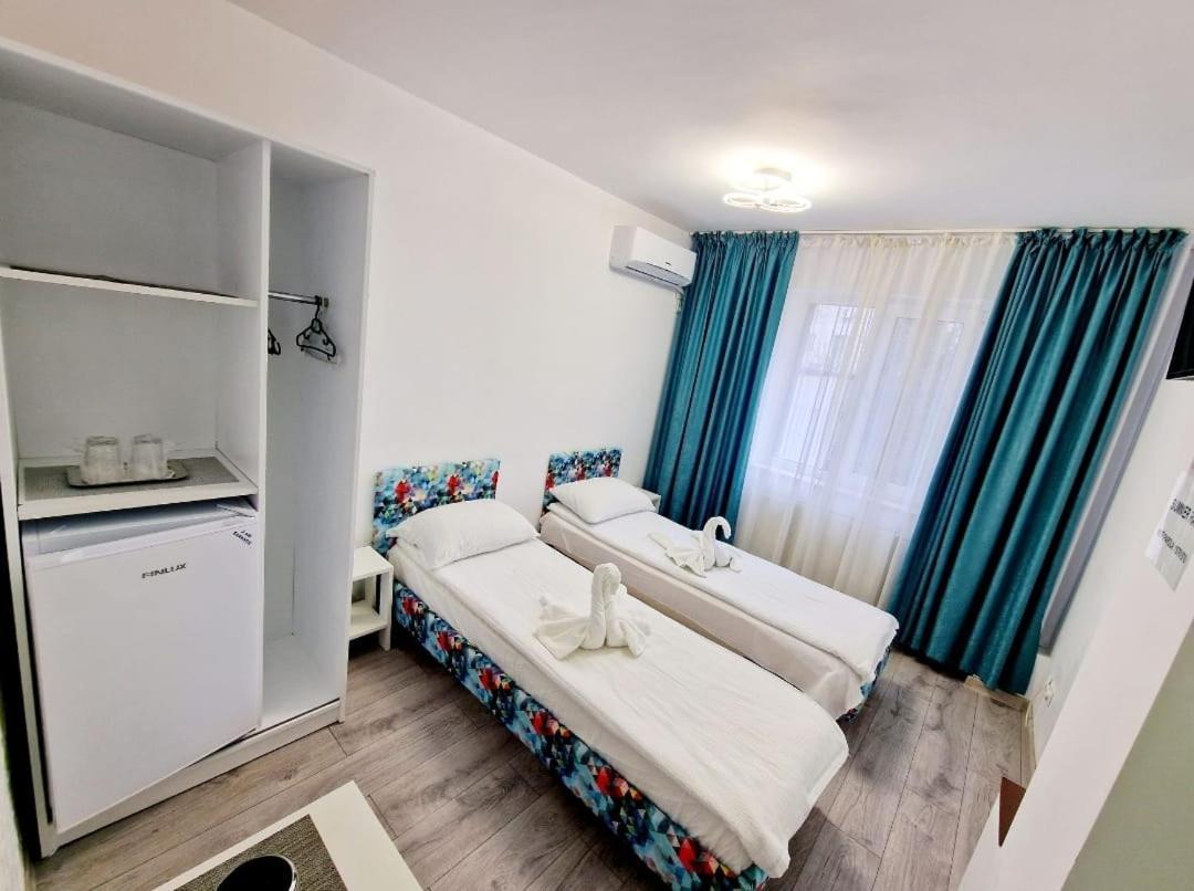 Ares Hotel Constanta Bagian luar foto